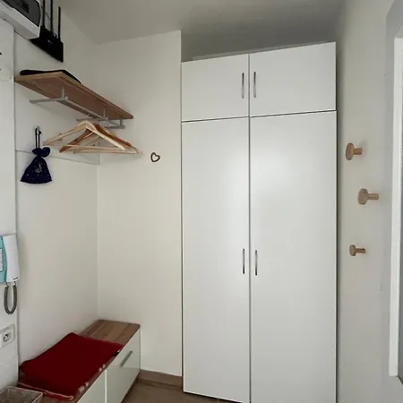 Apartament Sunny Minimalistic Flat Near Metro Opatov Praga Zewnętrze zdjęcie
